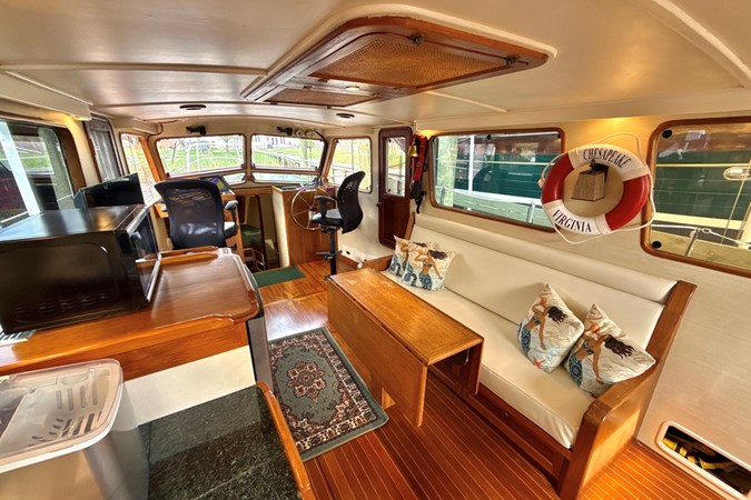 Saloon Starboard