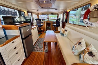 SYLPHIDE 8 Saloon Forward