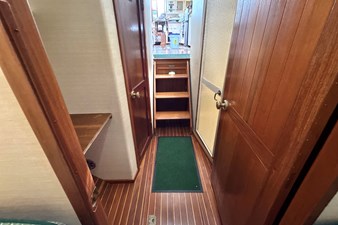 SYLPHIDE 11 Forward Companionway