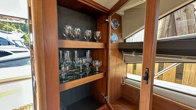 PRINCESS 42 (P42354) 17 