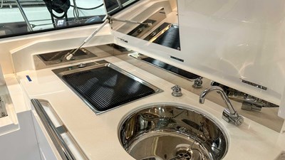 PRINCESS V45 (V45172) 9 