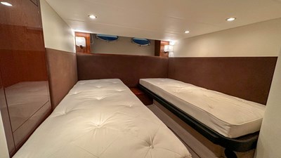 PRINCESS V45 (V45172) 38 