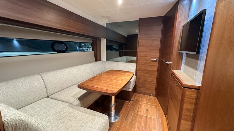 PRINCESS V40 (V40115) - Яхта на продажу