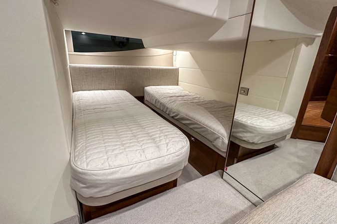 PRINCESS V40 (V40115) - Яхта на продажу