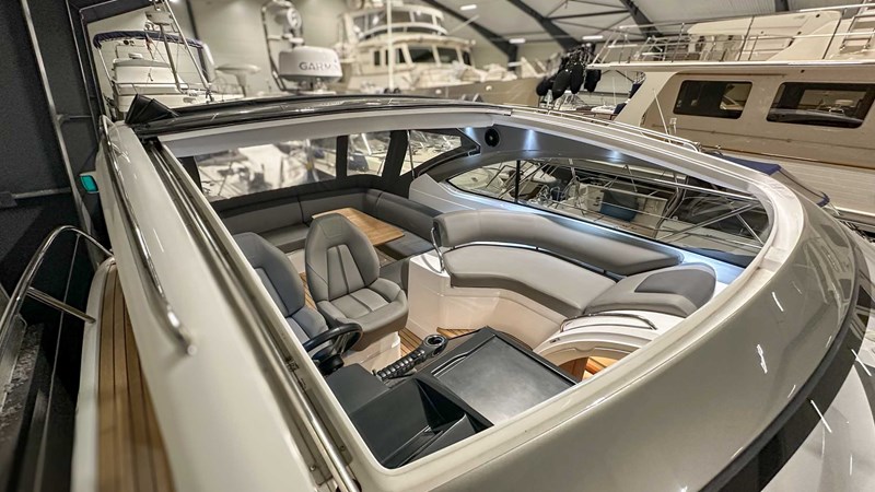 PRINCESS V40 (V40115) - Яхта на продажу