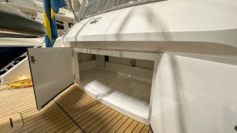 PRINCESS V40 (V40115) - Яхта на продажу