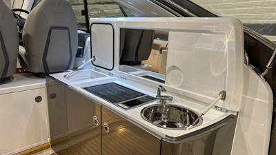 PRINCESS V40 (V40115) 8 