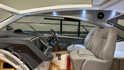 PRINCESS V40 (V40115) 13 