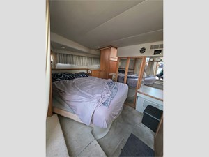 43' Carver 1995 430 Cockpit Motor Yacht 41 