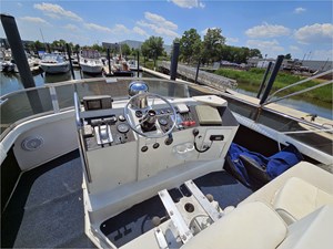 43' Carver 1995 430 Cockpit Motor Yacht 48 