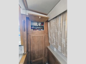 43' Carver 1995 430 Cockpit Motor Yacht 60 