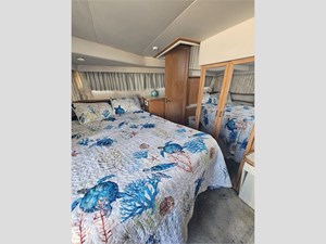 43' Carver 1995 430 Cockpit Motor Yacht 63 