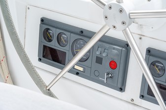 Sur L'eau 24 Sur L'eau 2008 ALLIAURA MARINE 745 Catamaran Yacht MLS #480756 24