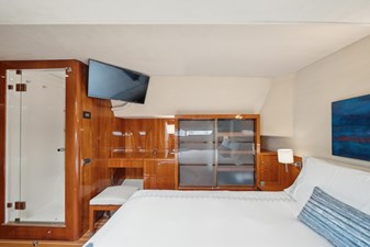 Sur L'eau 74 Sur L'eau 2008 ALLIAURA MARINE 745 Catamaran Yacht MLS #480756 74