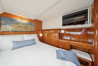 Sur L'eau 82 Sur L'eau 2008 ALLIAURA MARINE 745 Catamaran Yacht MLS #480756 82
