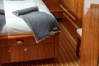Sur L'eau 84 Sur L'eau 2008 ALLIAURA MARINE 745 Catamaran Yacht MLS #480756 84