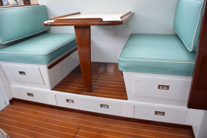 Dinette, drawer storage beneath