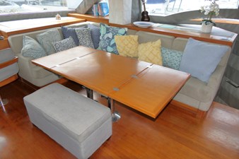 CHASING WATERFALLS 15 Salon Dinette Stbd Fwd