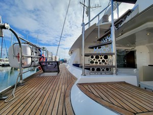 CHASING WATERFALLS 78 Deck Spiral stairs to Flybridge