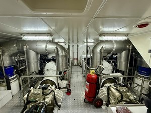 HeySea Asteria 108 20 Heysea Astoria 108 - Engine Room