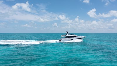 _1 Euphoria Azimut 78 Drone 11 (5)