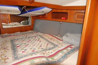 POLAR BEAR 20 Guest Berth Stbd