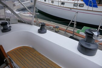 POLAR BEAR 43 Cockpit Stbd Winches