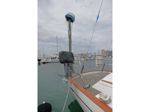 POLAR BEAR 47 Radar Mast