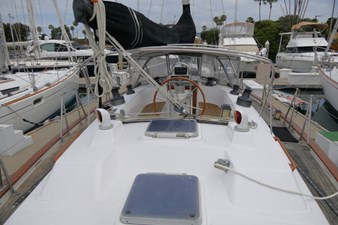 POLAR BEAR 52 Deck Forward