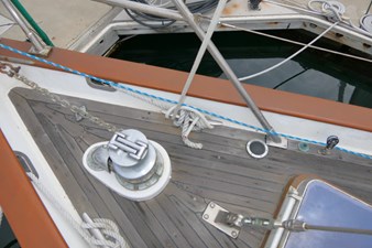 POLAR BEAR 56 Windlass