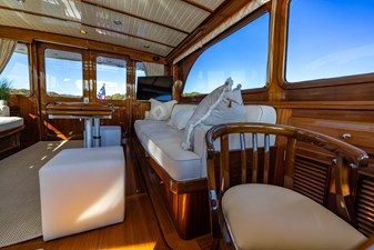 HOLLY ANN 54 HOLLY ANN 2010 VICEM 58/64  Motor Yacht Yacht MLS #482388 54