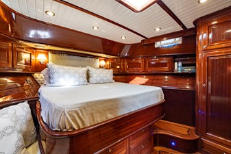 HOLLY ANN 68 HOLLY ANN 2010 VICEM 58/64  Motor Yacht Yacht MLS #482388 68