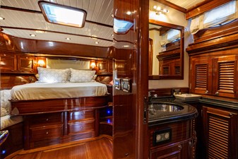 HOLLY ANN 71 HOLLY ANN 2010 VICEM 58/64  Motor Yacht Yacht MLS #482388 71