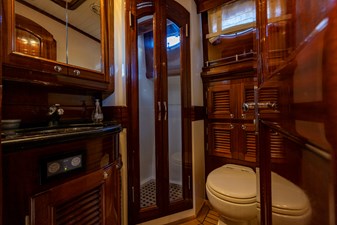 HOLLY ANN 76 HOLLY ANN 2010 VICEM 58/64  Motor Yacht Yacht MLS #482388 76