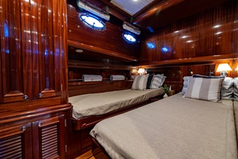 HOLLY ANN 84 HOLLY ANN 2010 VICEM 58/64  Motor Yacht Yacht MLS #482388 84