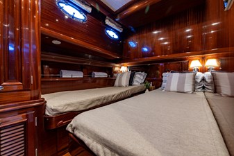 HOLLY ANN 85 HOLLY ANN 2010 VICEM 58/64  Motor Yacht Yacht MLS #482388 85