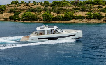D&S 8 D&S 2022 FJORD YACHTS FJORD 41 XL  Day Cruiser Yacht MLS #482396 8