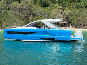 1. Jeanneau DB37OB