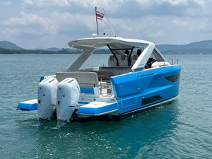 4. Jeanneau DB37OB