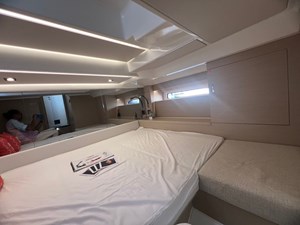 n/a 12 13.Jeanneau DB37OB