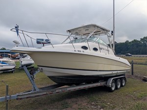 27' Wellcraft 2004 270 Coastal 3 
