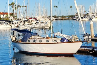 ATHENA 0 01 36' Cape Dory ATHENA