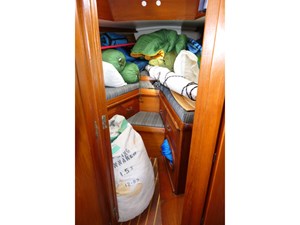 ATHENA 21 V-Berth
