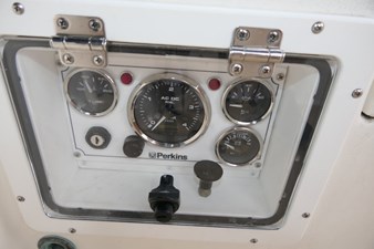 ATHENA 30 Engine Controls