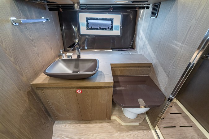 INVICTUS TT460 - Yacht for sale
