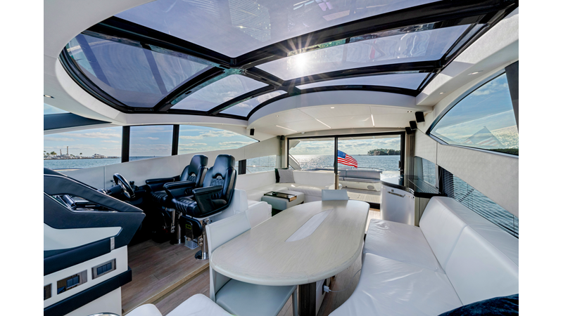 GRAVITAS - Yacht for sale