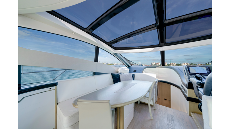 GRAVITAS - Yacht for sale