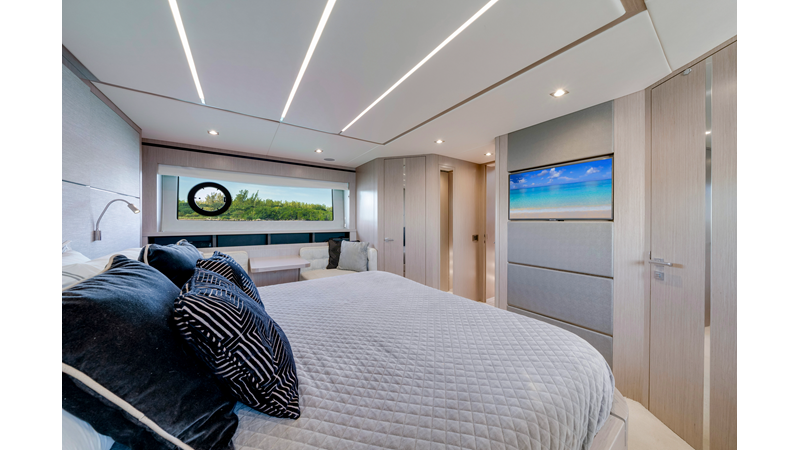 GRAVITAS - Yacht for sale