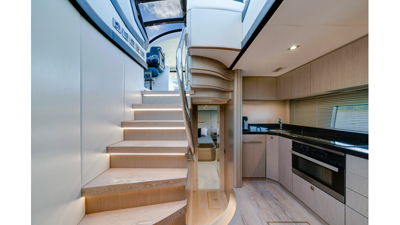 GRAVITAS - Yacht for sale