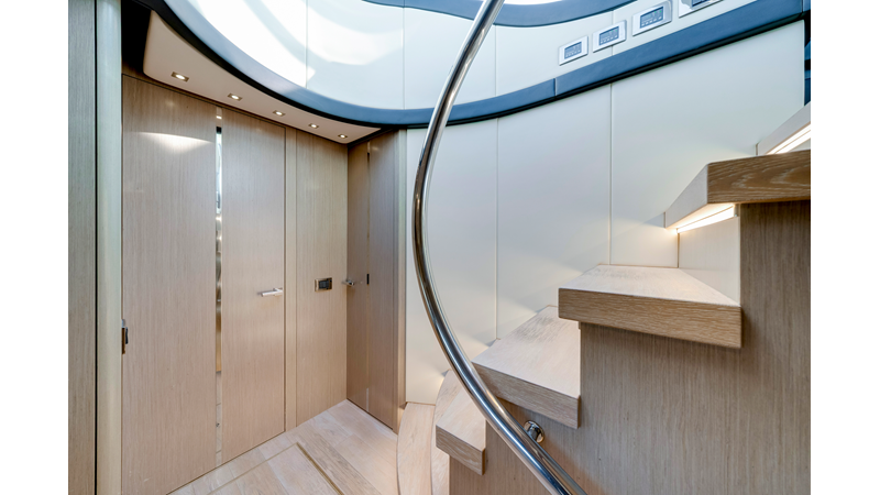 GRAVITAS - Yacht for sale